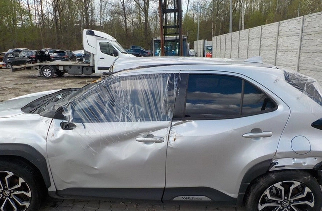 Toyota Yaris Cross cena 39900 przebieg: 28644, rok produkcji 2022 z Kleczew małe 326